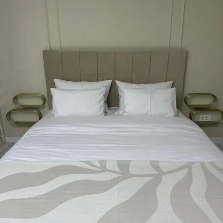 Mok 1 Apartment *
